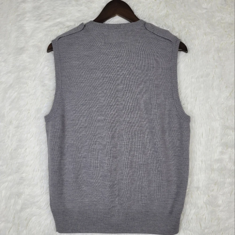 Club Monaco excellent size